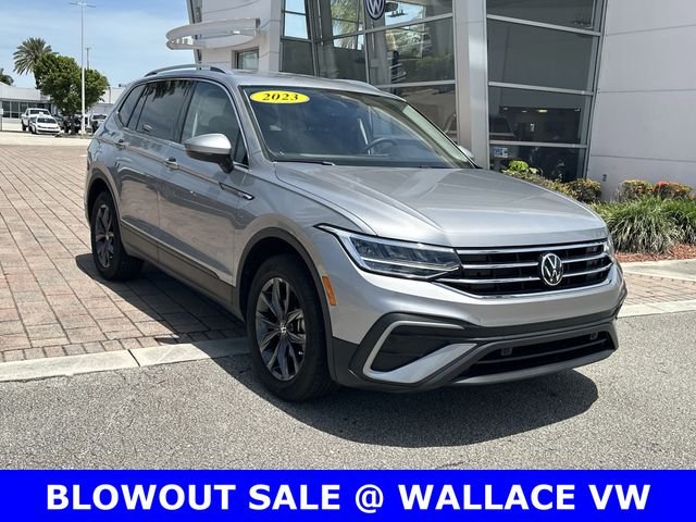 Used 2023 Silver Volkswagen 2.0T SE image 5