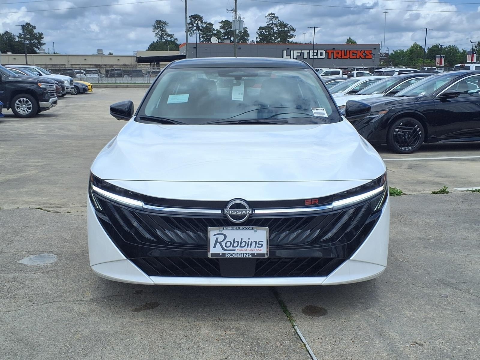 2026 Nissan Sentra SR White at Robbins Nissan