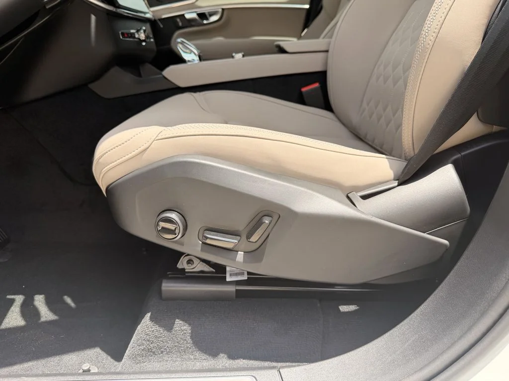 New 2026 Crystal White Volvo Core image 17