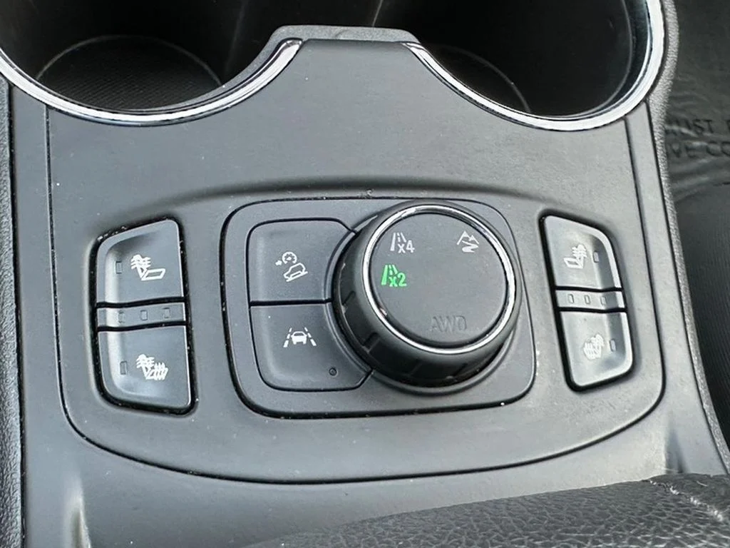 Used 2024 Downpour Metallic GMC SLT image 20