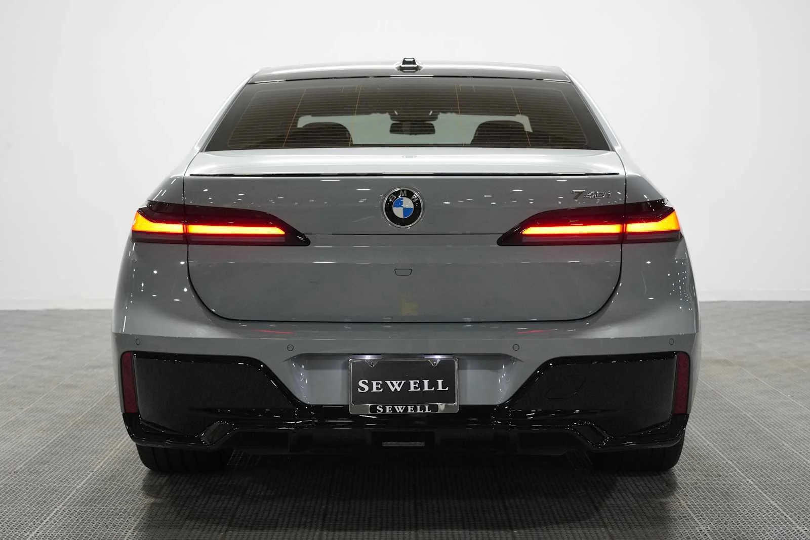 Certified Used 2025 Brooklyn Grey Metallic BMW 740i image 5
