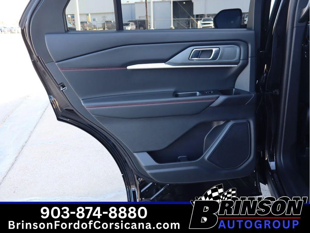 New 2026 Agate Black Metallic Ford ST-Line image 7