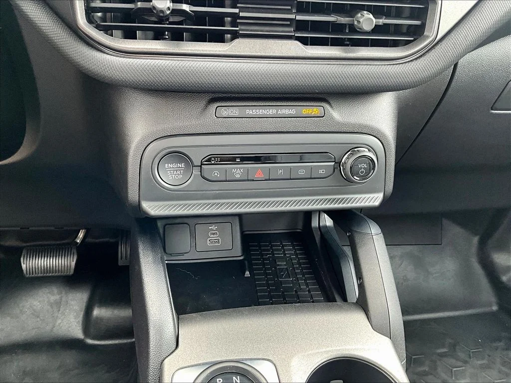 New 2025 Carbonized Gray Metallic Ford Badlands® image 22