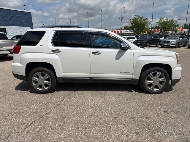 Used 2017 White Frost Tricoat GMC SLT image 6