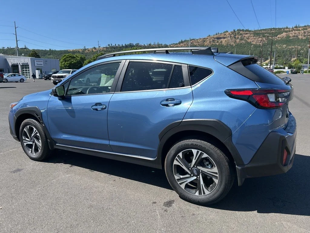 Used 2024 Horizon Blue Pearl Subaru Premium image 9