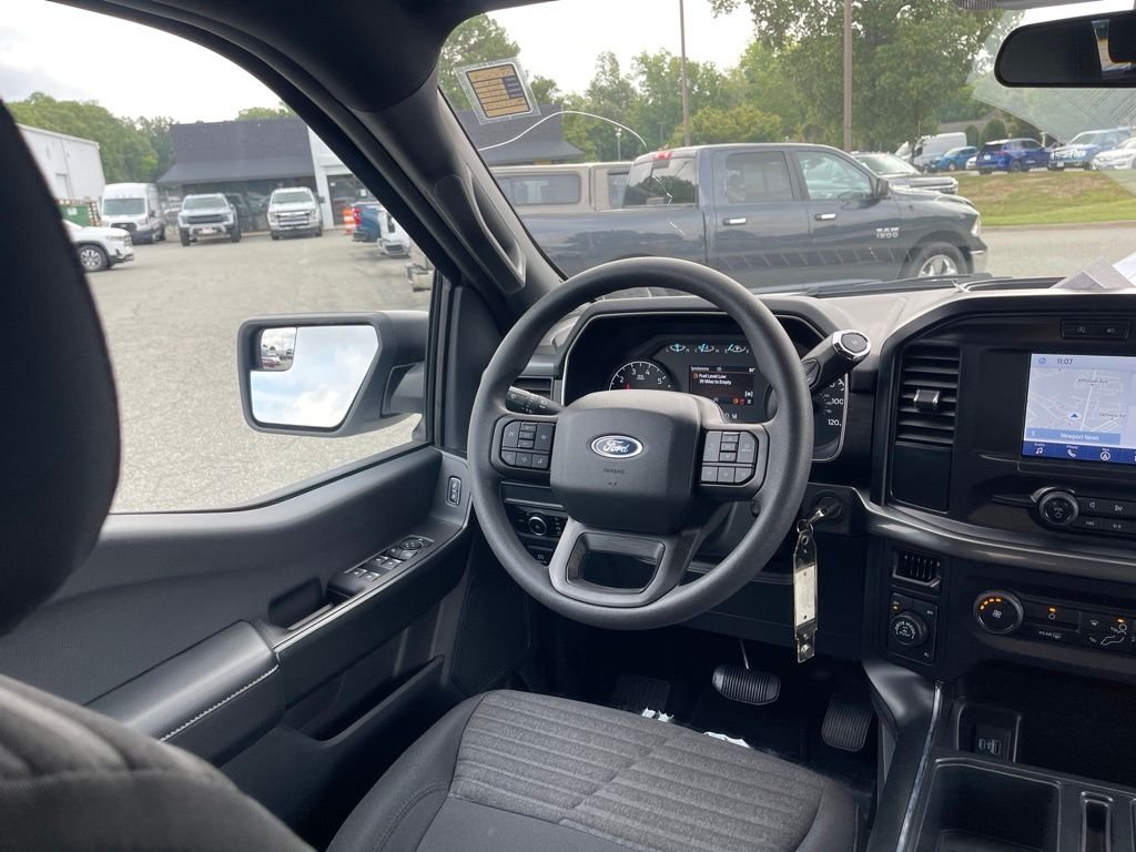 Used 2023 White Ford XL image 10
