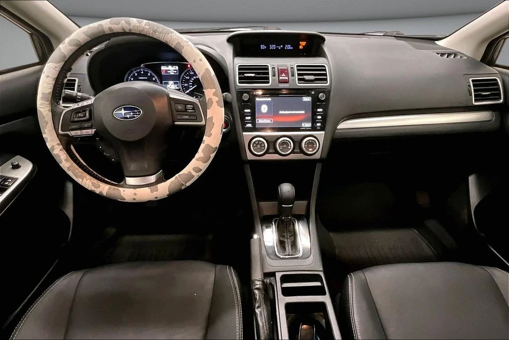 Used 2015 Gray Subaru 2.0i Limited image 7