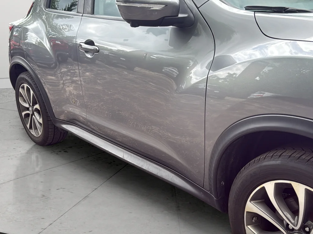 Used 2017 Gray Nissan SL image 12