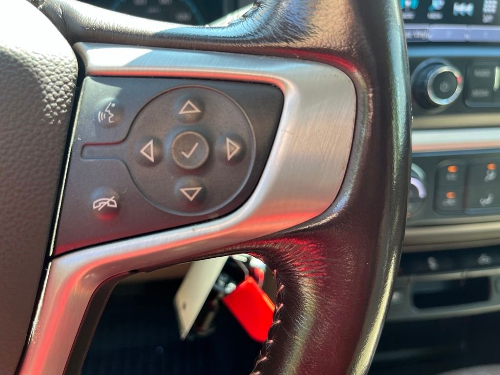 Used 2017 Black GMC SLT image 21
