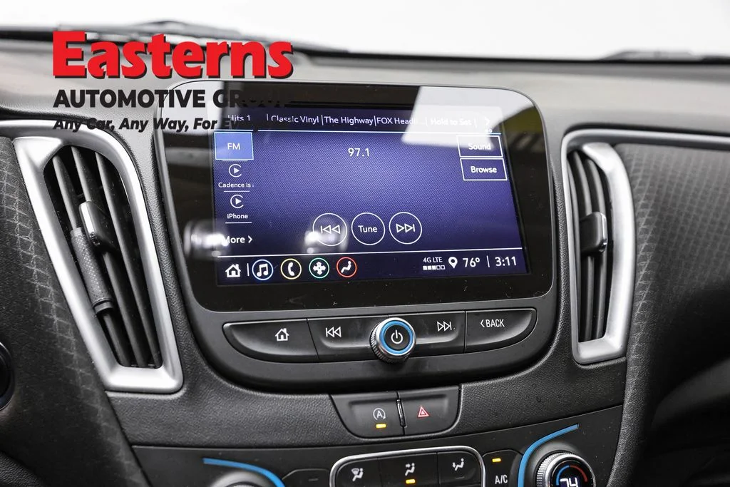 Used 2024 White Chevrolet LT image 19