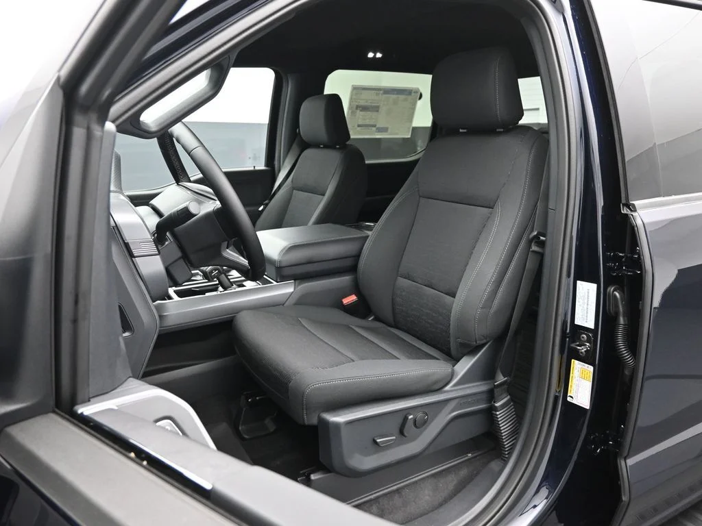 New 2026 Blue Ford XLT image 8