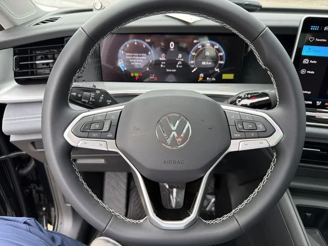 New 2026 Black Volkswagen 2.0T SE image 15