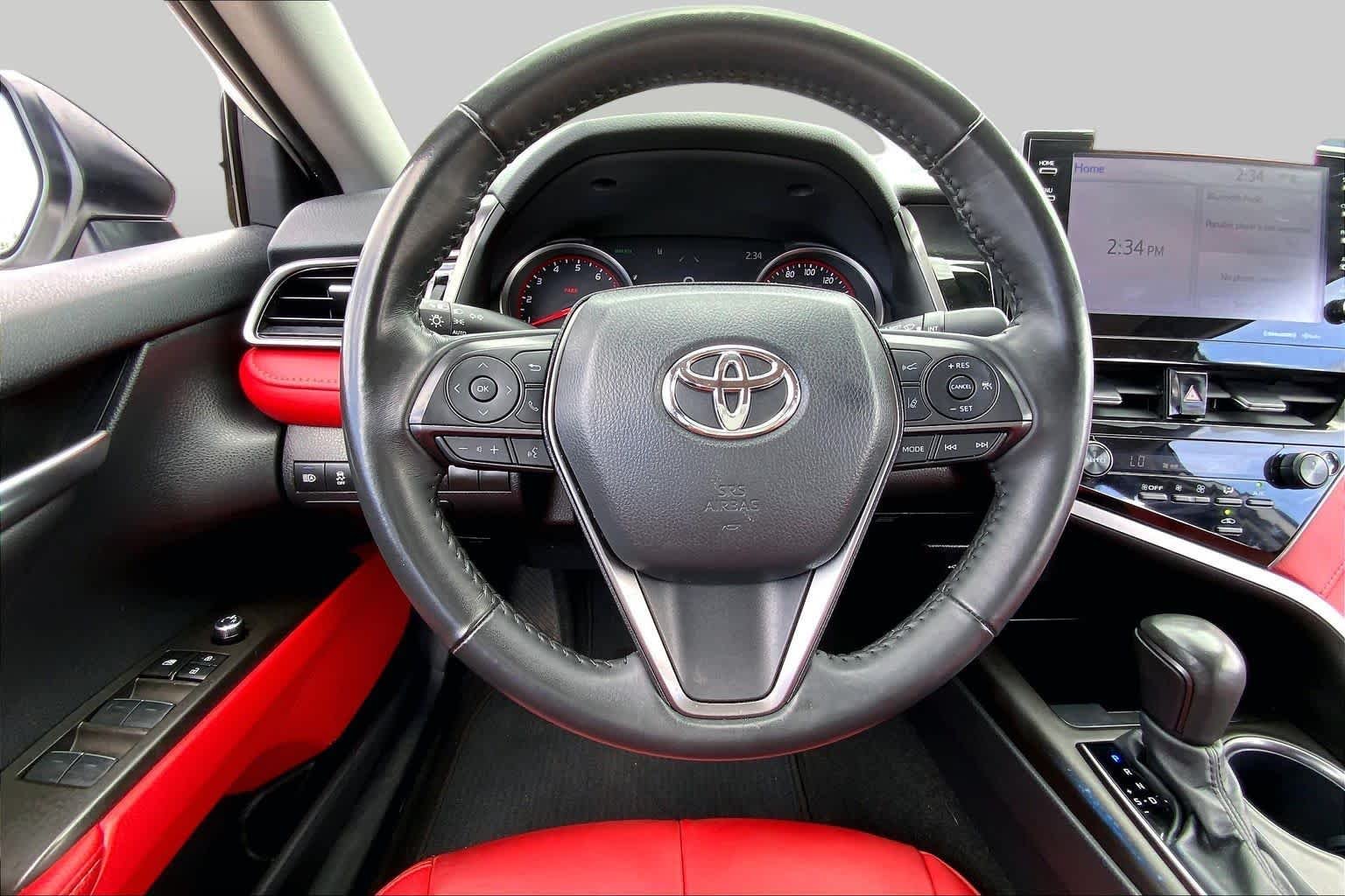 Used 2024 Wind Chill Pearl/Midnight Black Metallic Toyota XSE image 6