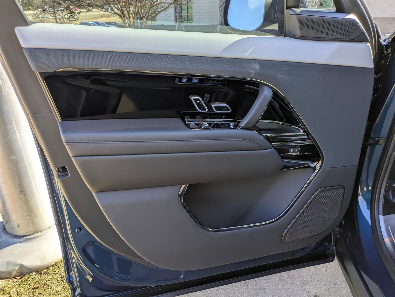 2026 Land Rover Range Rover Sport SV - Photo 11
