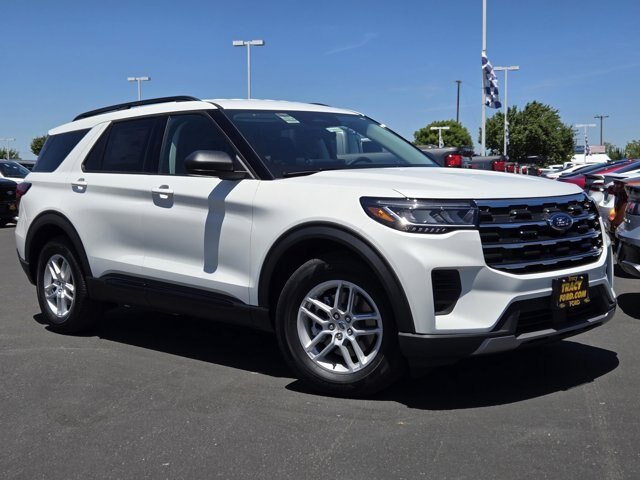 New 2026 Star White Metallic Tri-Coat Ford Active image 1
