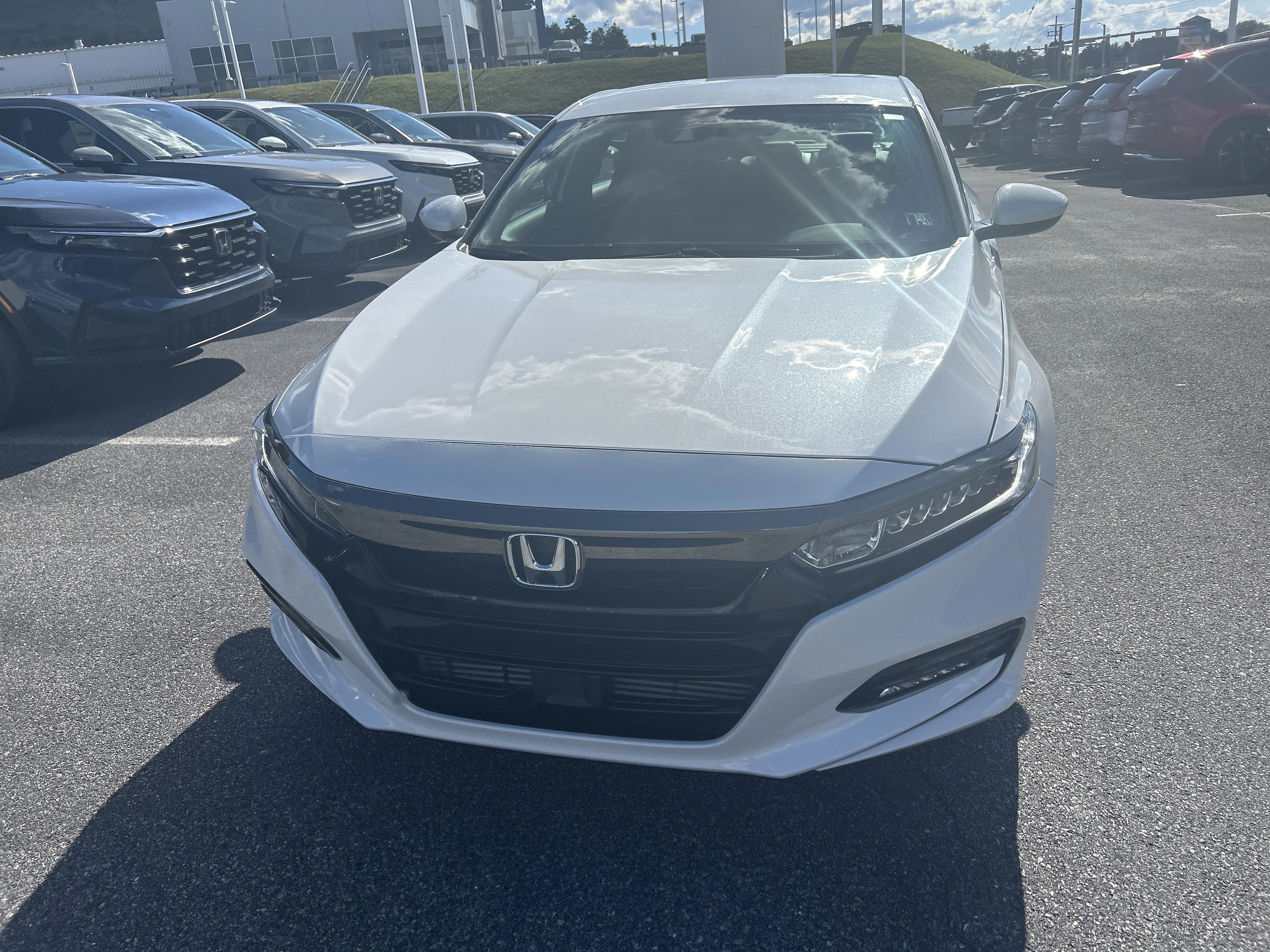 Certified Used 2020 Platinum White Pearl Honda Sport image 11