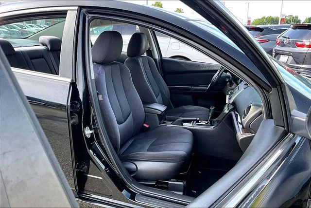 Used 2012 Black Mazda i Touring image 23