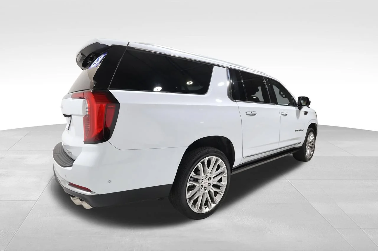 Used 2026 Glacier White Tricoat GMC Denali image 4