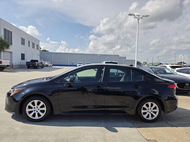 Used 2025 BLACK Toyota LE image 2