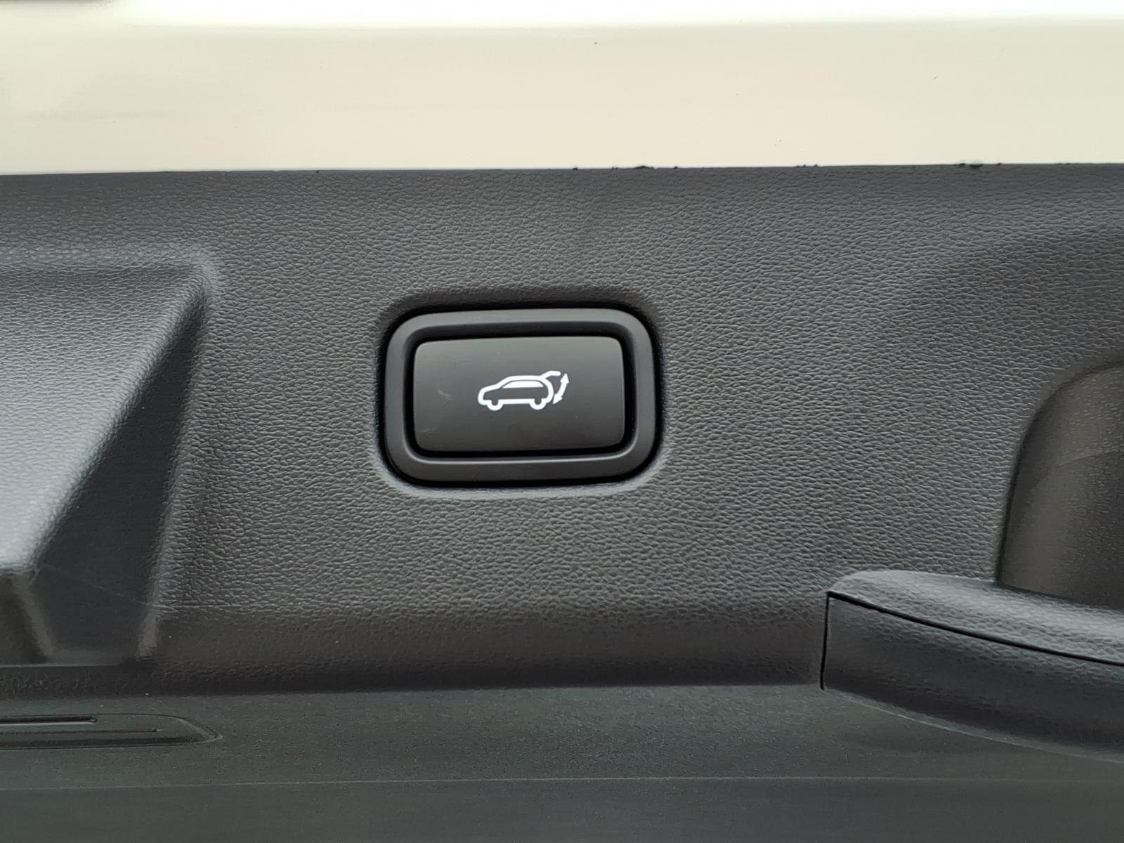 Used 2026 Serenity White Pearl Hyundai SEL image 35