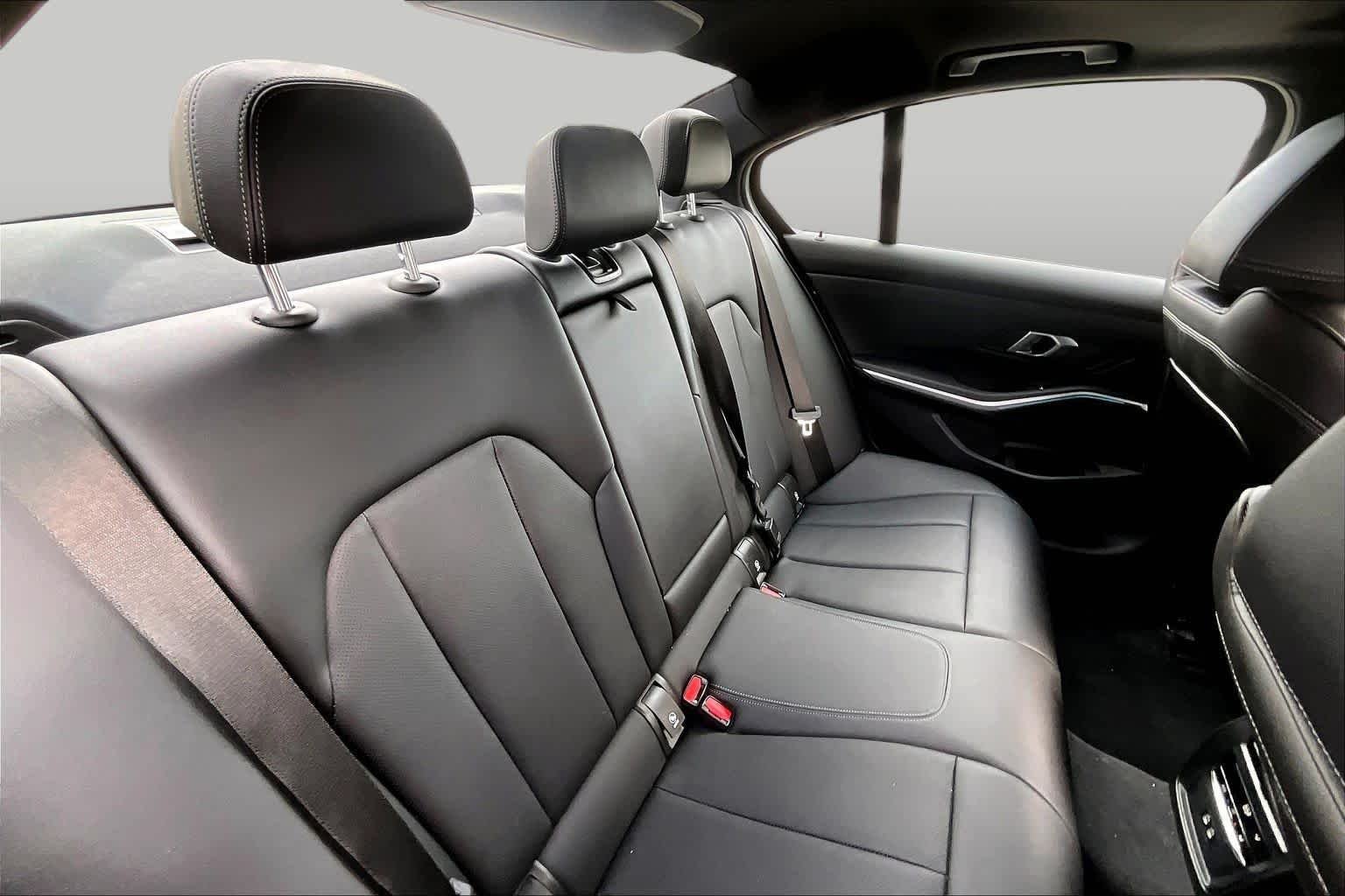 Used 2024 Skyscraper Grey Metallic BMW 330i image 19