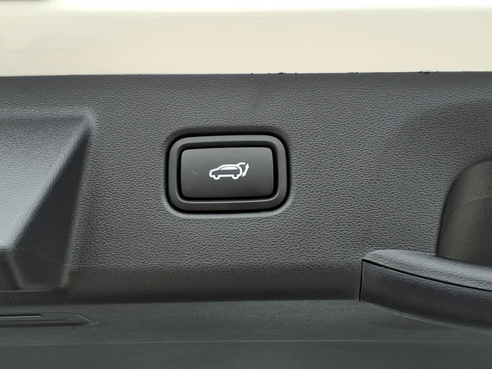 Used 2026 Serenity White Pearl Hyundai SEL image 35