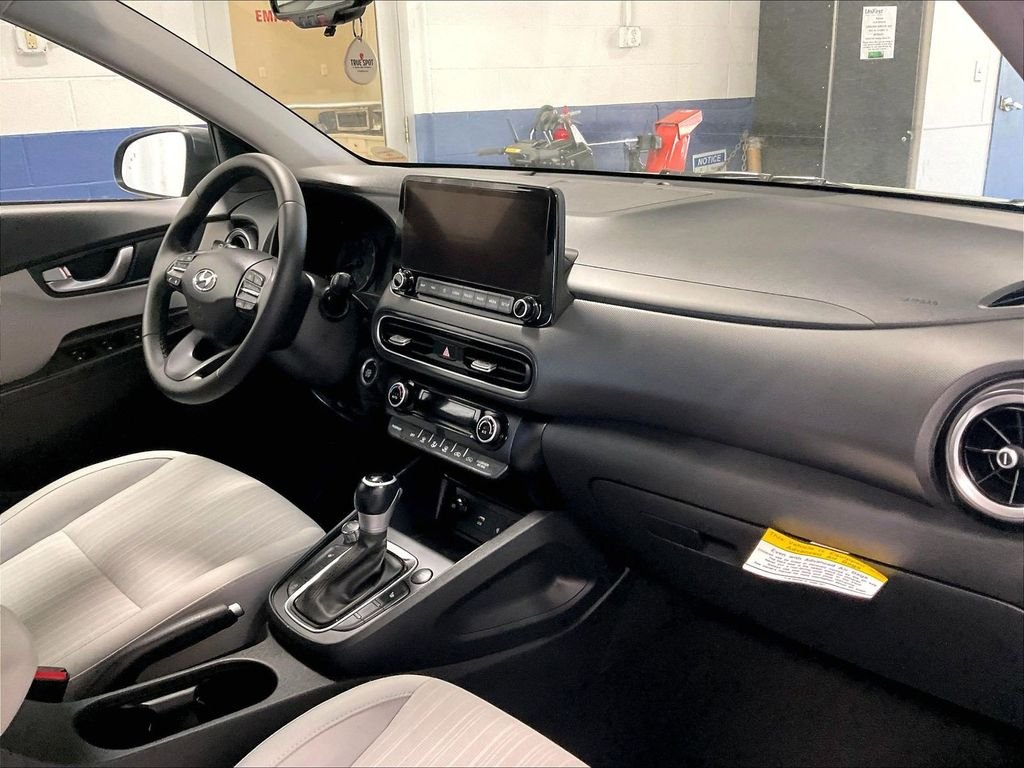 Used 2023 Gray Hyundai SEL image 14
