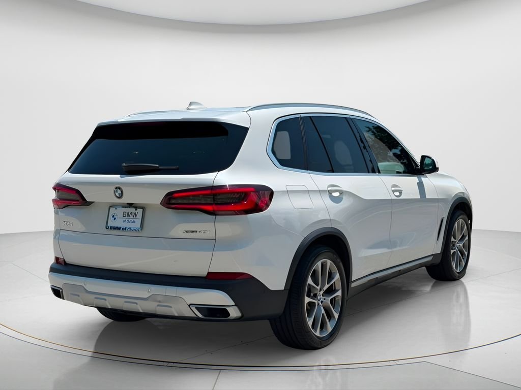 Used 2022 White BMW xDrive40i image 5