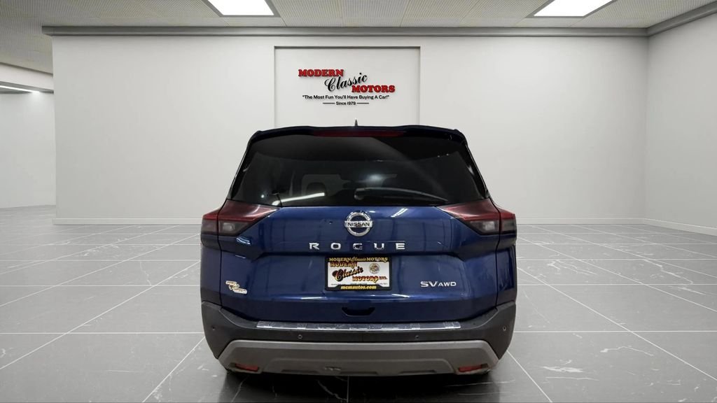 Used 2021 Blue Nissan SV image 16