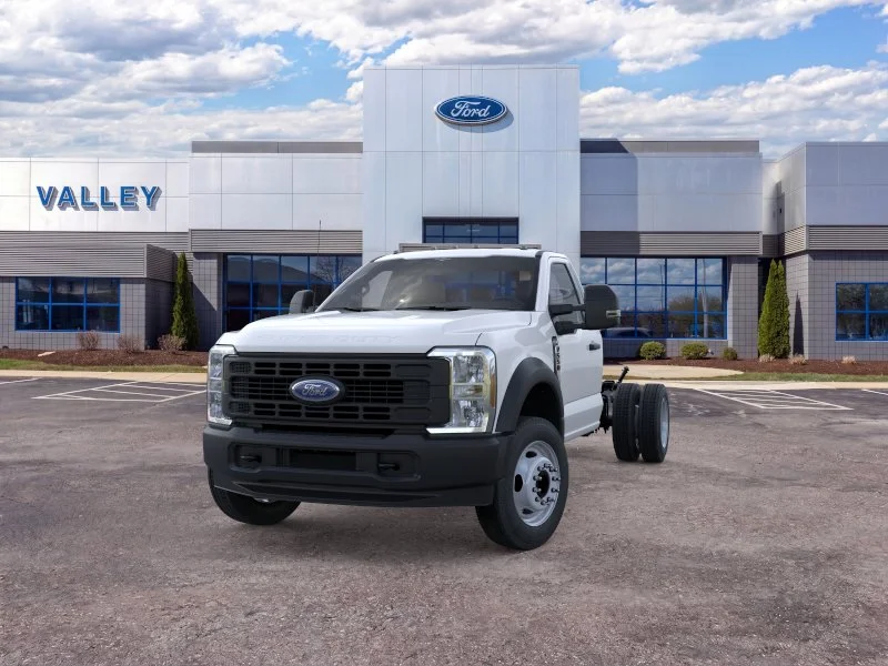 New 2026 Oxford White Ford F-550® XL image 50