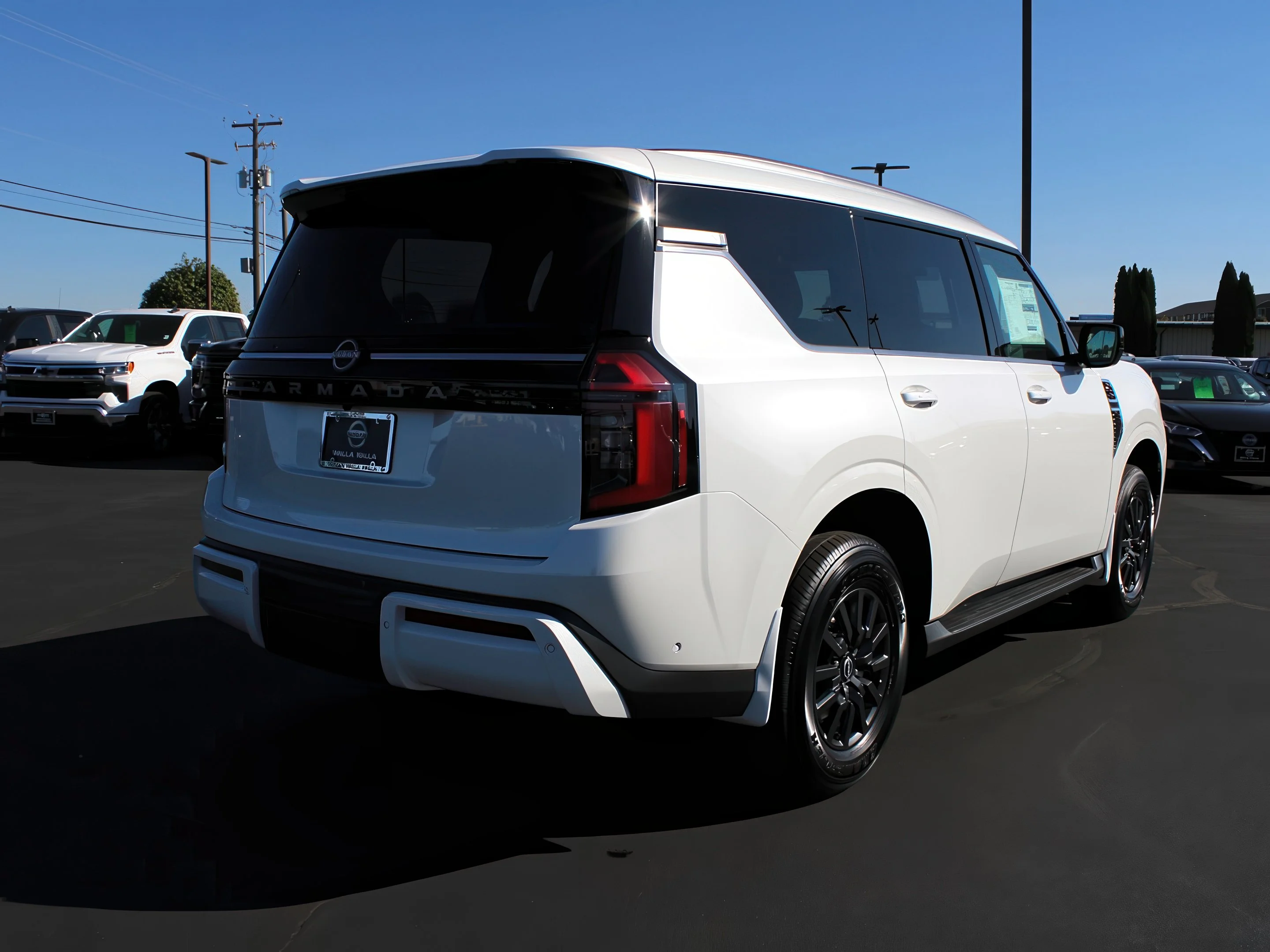 2026 Nissan Armada SV - Photo 7