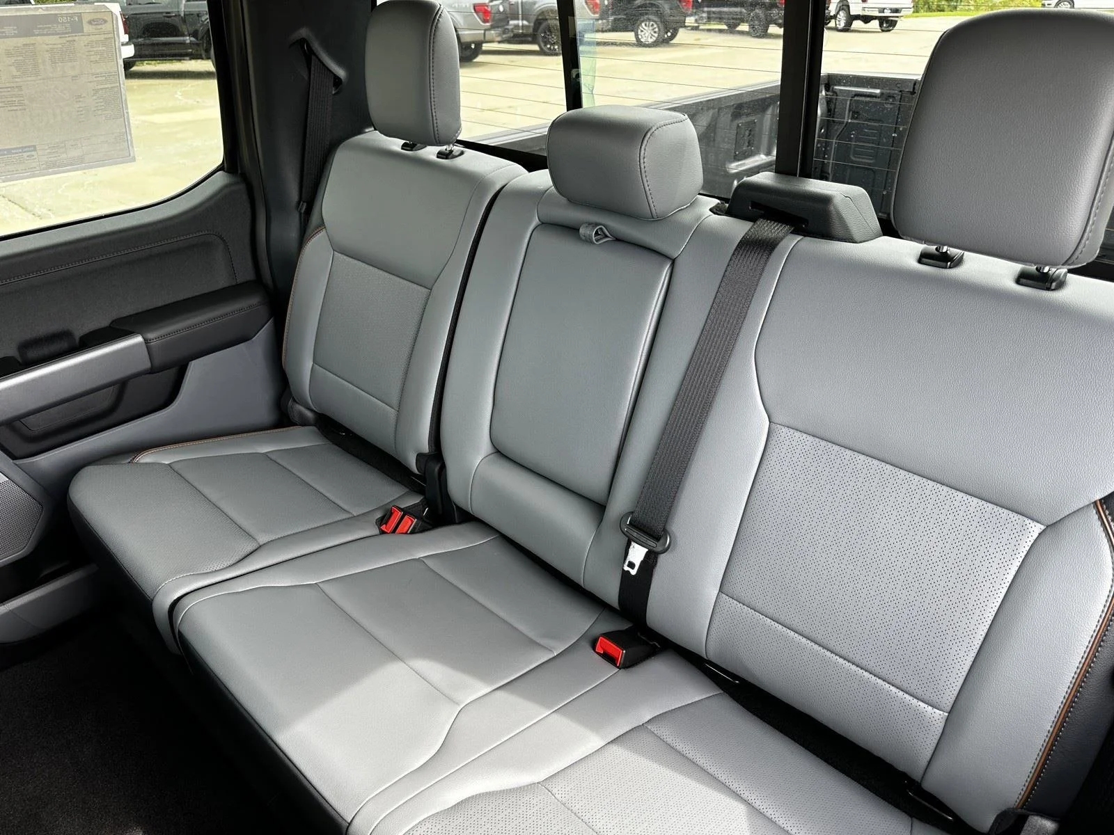 2025 Ford F-150 Lariat - Photo 11