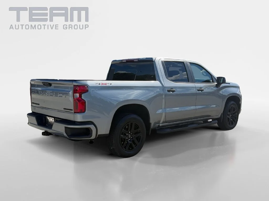 Used 2025 Sterling Gray Metallic Chevrolet Custom image 7