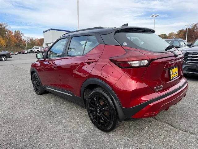 Used 2023 Red Nissan SR image 5