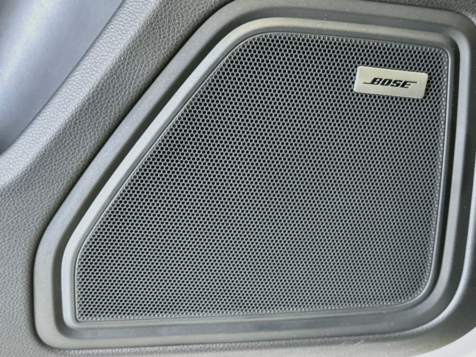 Used 2026 Dolomite Silver Metallic Porsche T image 12