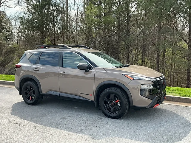 2025 Nissan Rogue Rock Creek