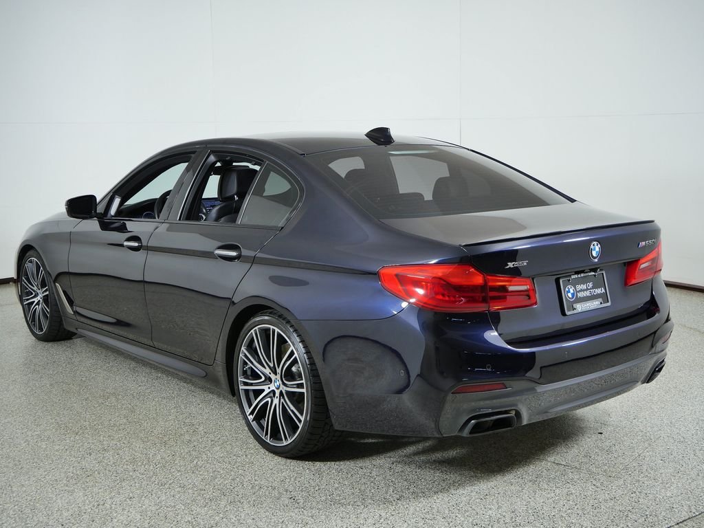 Used 2018 Carbon Black Metallic BMW M550i xDrive image 15