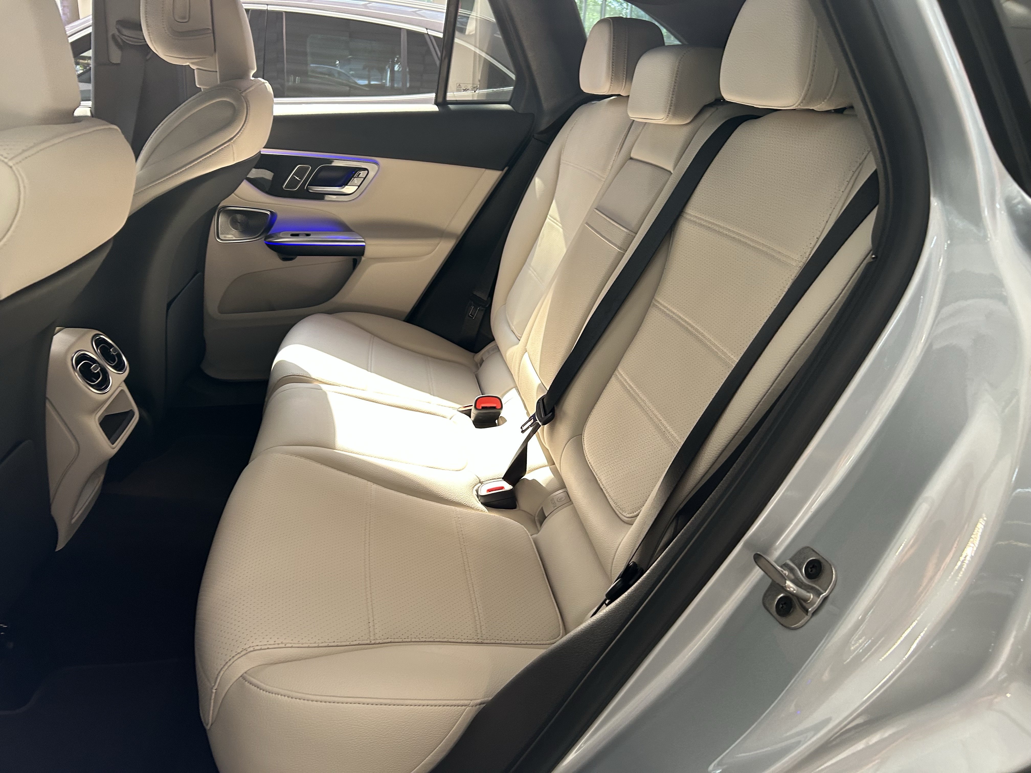 Certified Used 2026 Cirrus Silver Metallic Mercedes-Benz GLC 300 4MATIC® SUV image 40