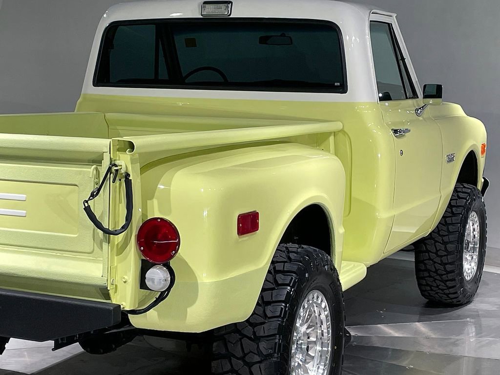 Used 1972 Yellow GMC  image 43