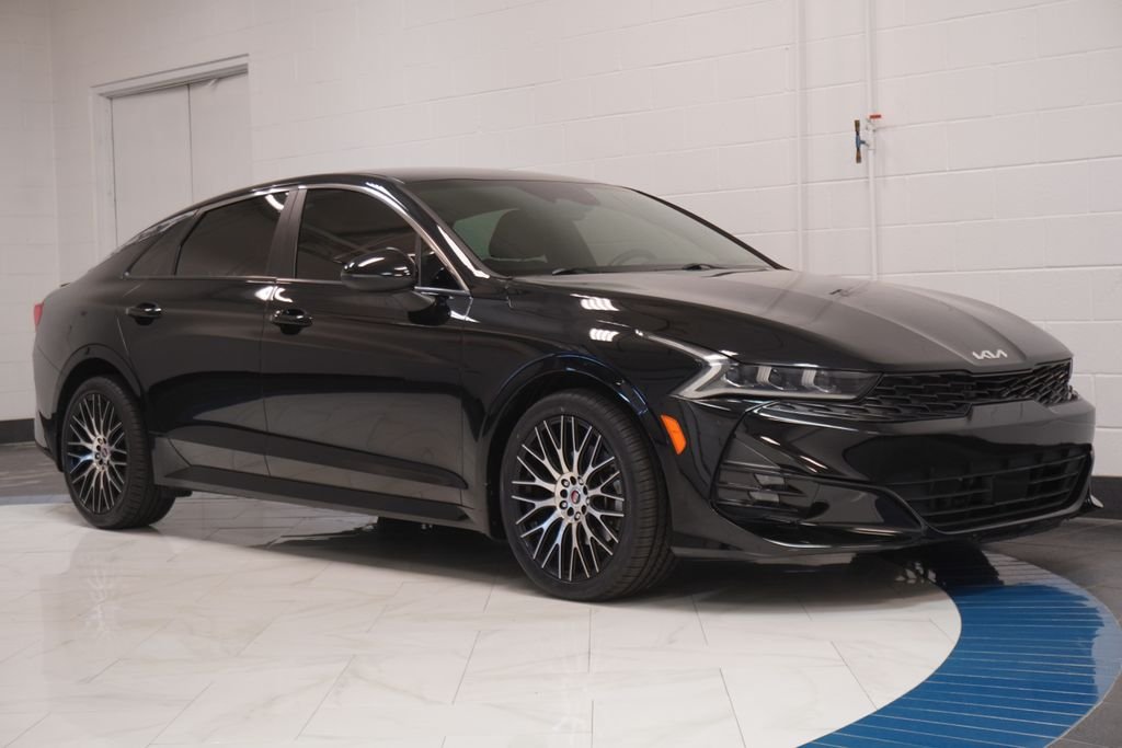 Used 2023 Black Kia GT-Line image 5