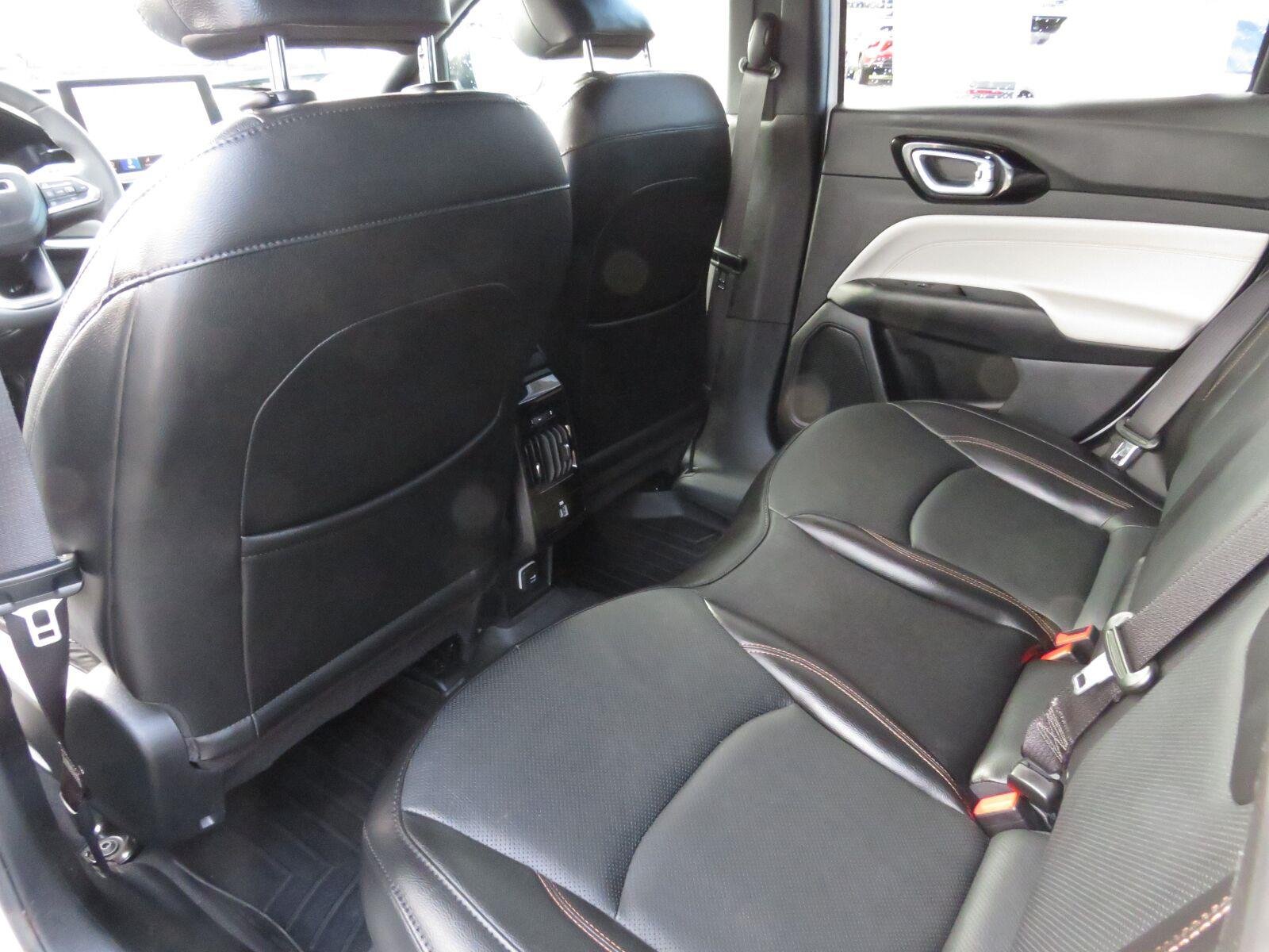 Used 2023 Bright White Clearcoat Jeep Limited image 26