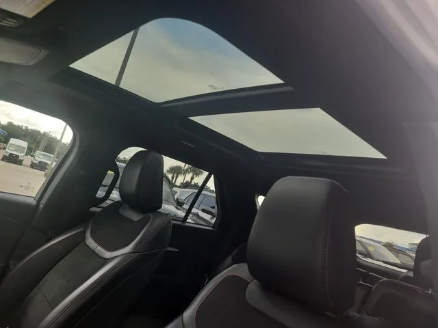 Used 2025 White Ford ST image 23