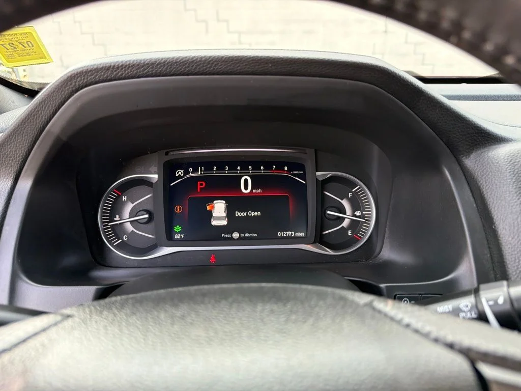Used 2023 Red Honda EX-L image 22