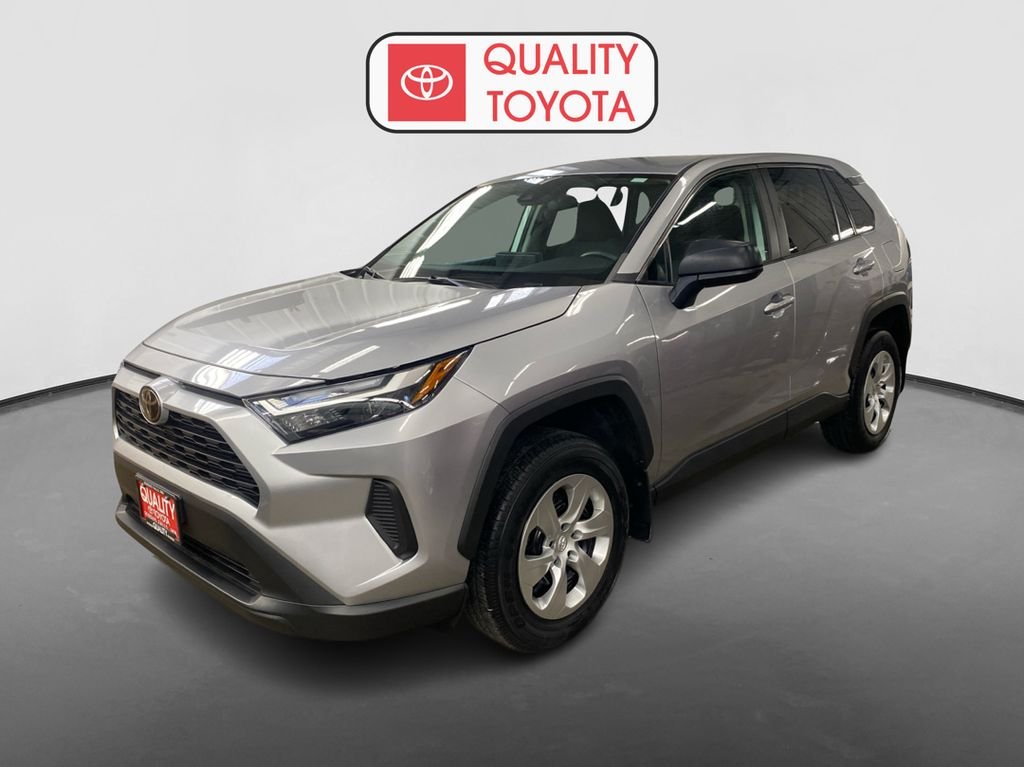 2023 Toyota RAV4 LE AWD's photo