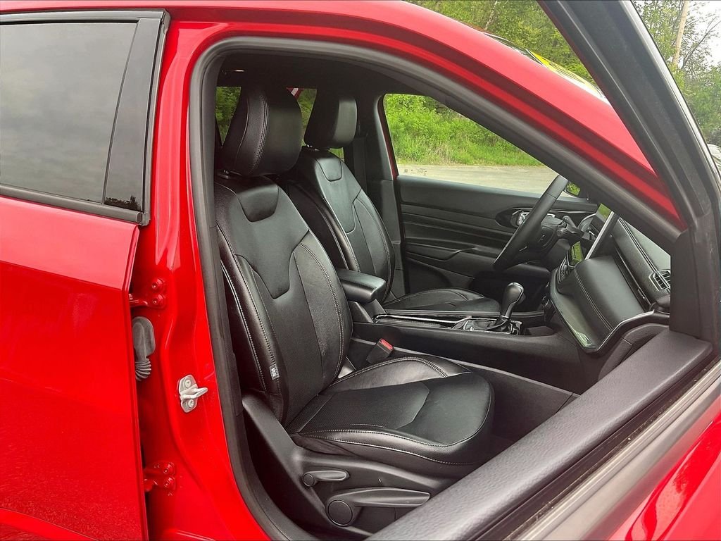 Used 2023 Red Jeep Limited image 11