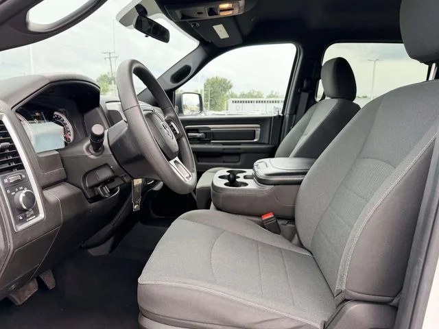 Used 2024 White Ram Warlock image 16