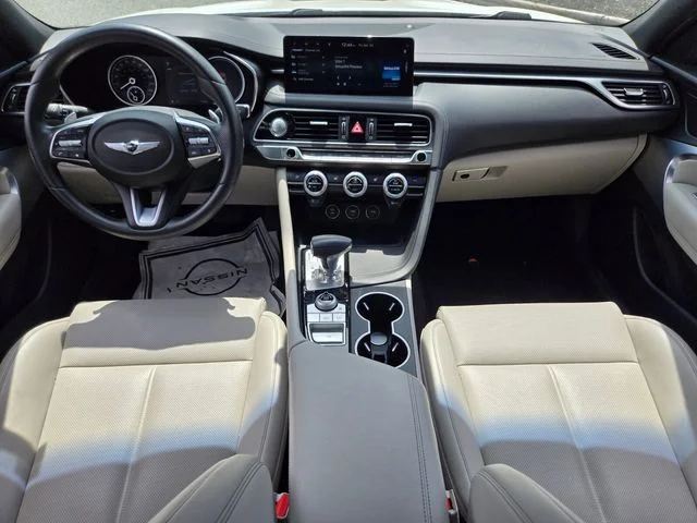 Used 2022 White Genesis 2.0T image 14