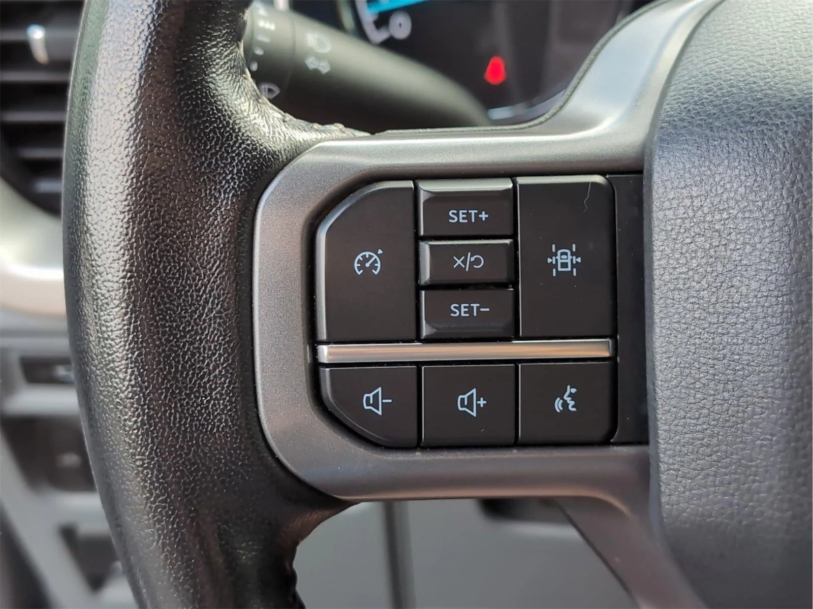 Used 2021 Oxford White Ford XLT image 25