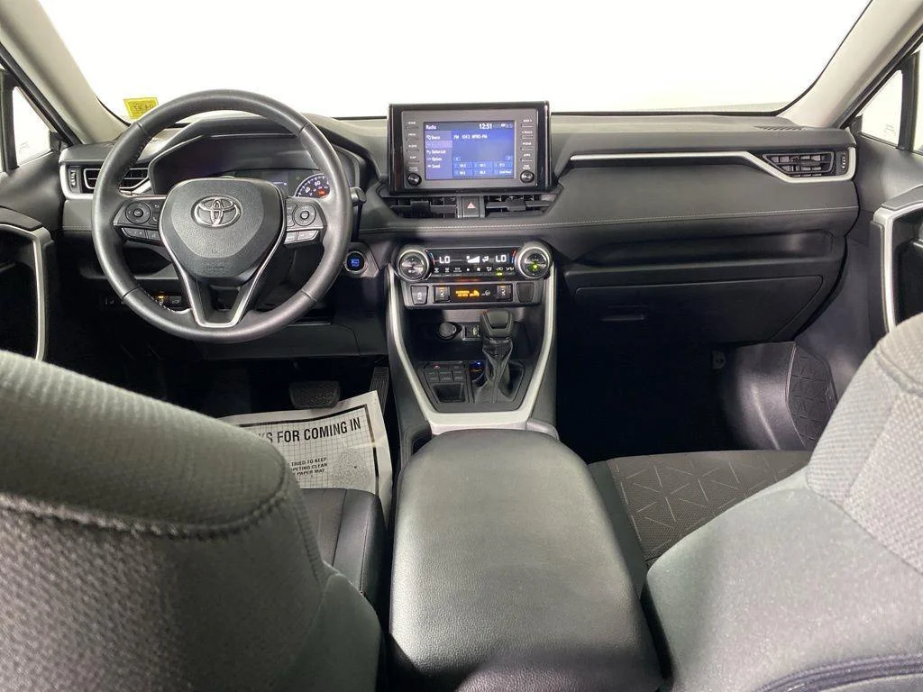 Used 2019 Magnetic Gray Metallic Toyota XLE image 27