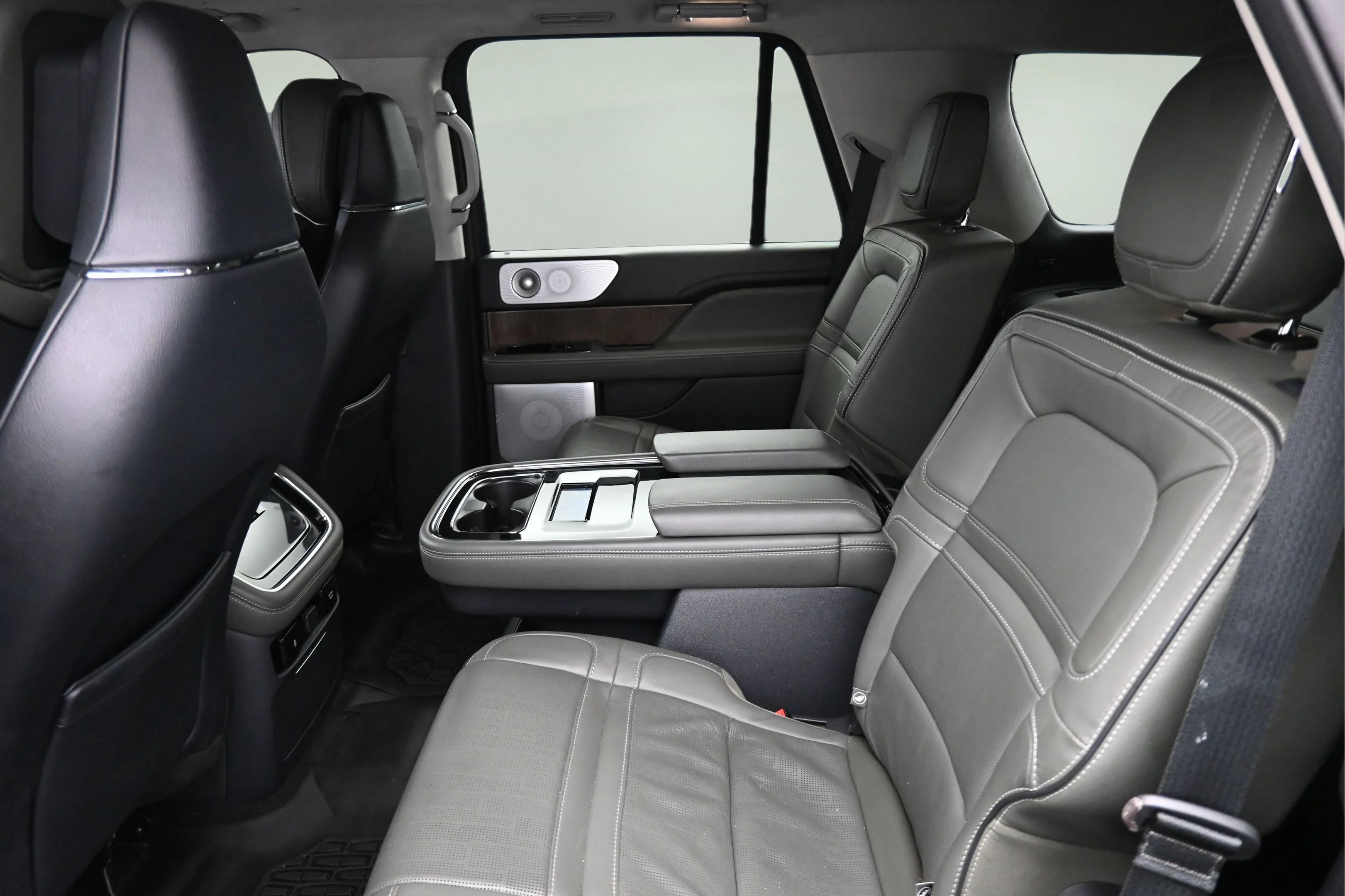 Used 2022  Lincoln Black Label image 15
